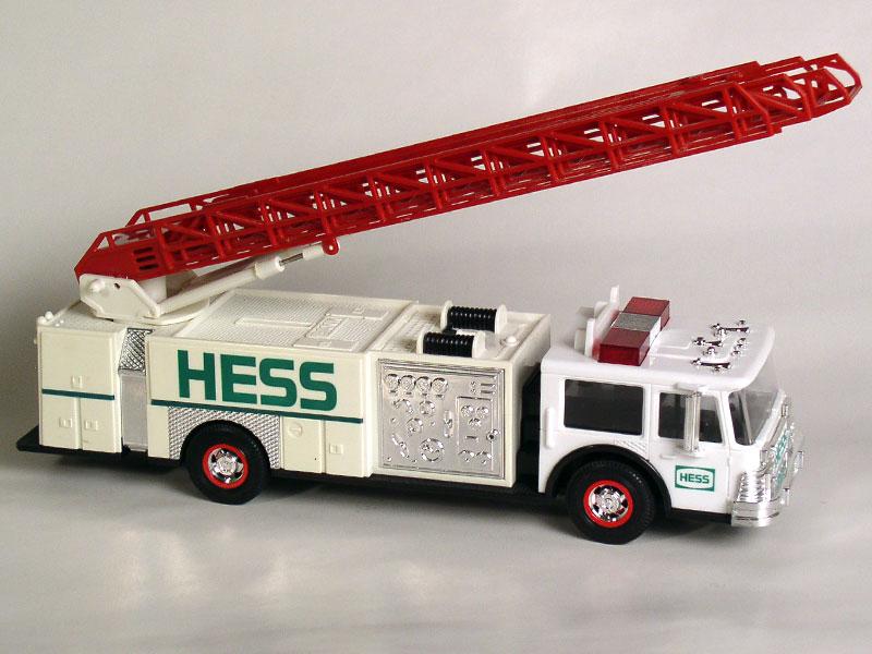 1989 HESS White Fire Truck-Bank