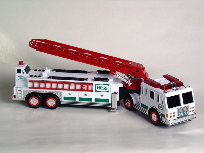 2000 HESS Ladder Fire Truck
